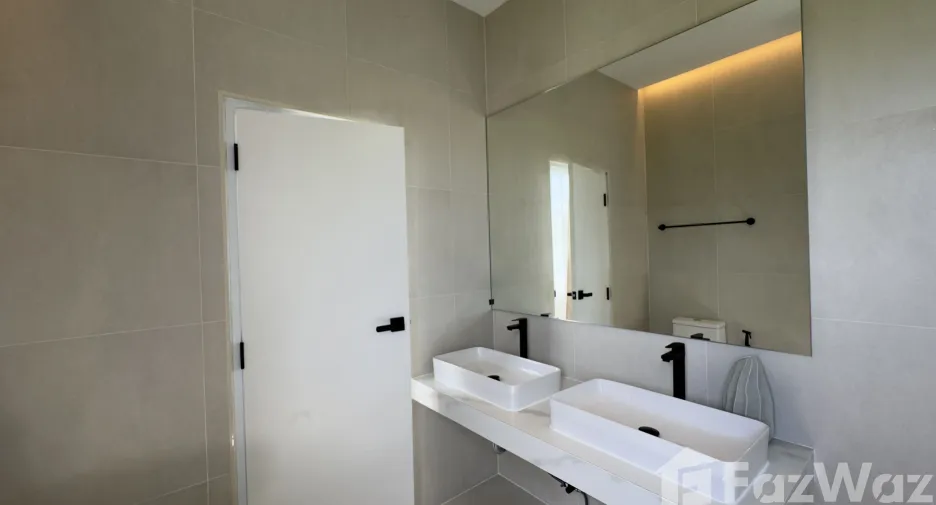 À vendre et à louer 5 chambres villa à Hang Dong, Chiang Mai