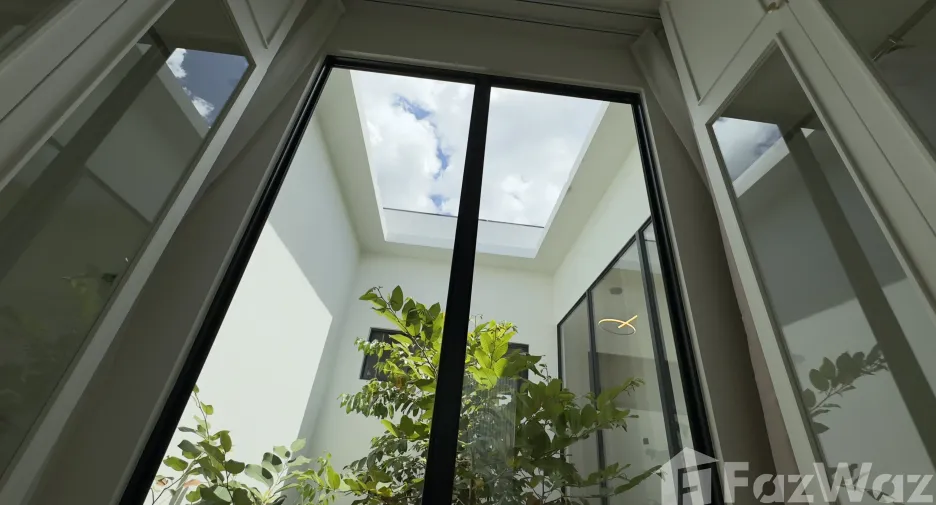 À vendre et à louer 5 chambres villa à Hang Dong, Chiang Mai