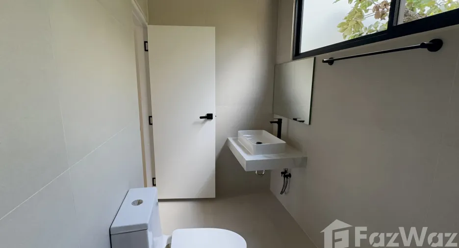 À vendre et à louer 5 chambres villa à Hang Dong, Chiang Mai