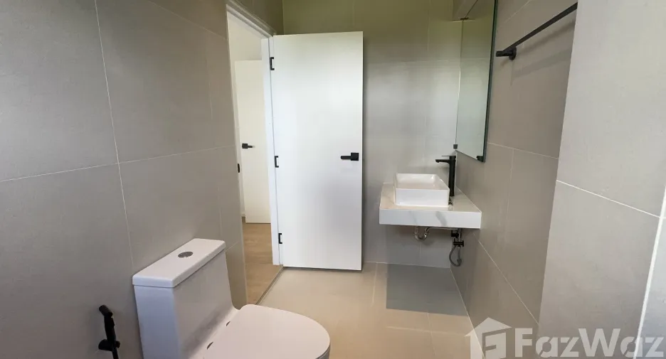 À vendre et à louer 5 chambres villa à Hang Dong, Chiang Mai