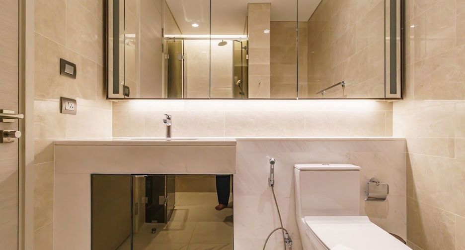 For sale and for rent 2 bedrooms hotel in Pathum Wan, Bangkok