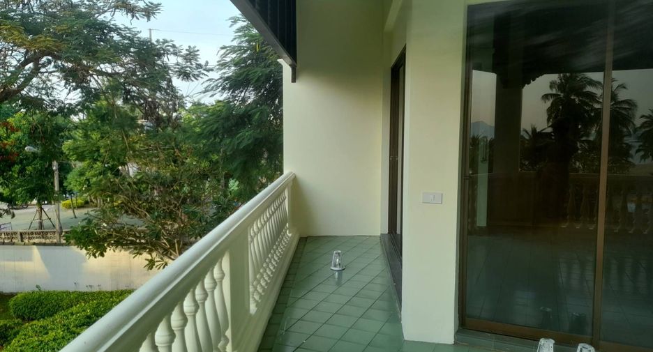 For rent 2 bedrooms condo in Na Jomtien, Pattaya