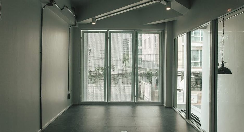 Büro zur Miete in Mueang Chiang Mai, Chiang Mai