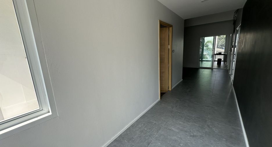 Büro zur Miete in Mueang Chiang Mai, Chiang Mai