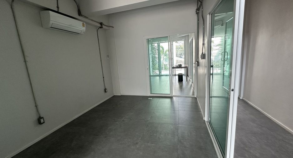 Büro zur Miete in Mueang Chiang Mai, Chiang Mai