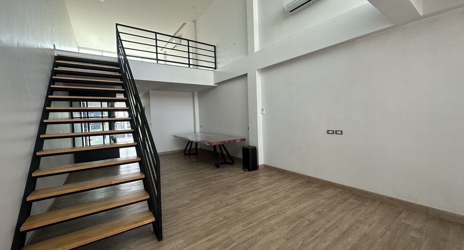 Büro zur Miete in Mueang Chiang Mai, Chiang Mai