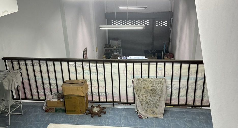 For sale 3 bedrooms townhouse in Mae Taeng, Chiang Mai