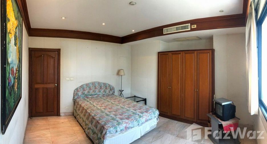 For sale 2 bedrooms condo in Yan Nawa, Bangkok