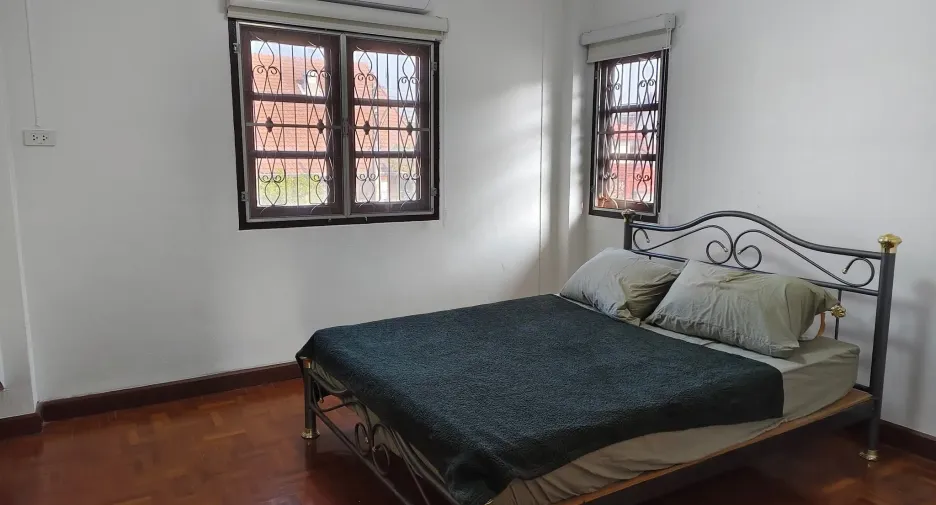 For rent 3 bedrooms house in Mueang Chiang Mai, Chiang Mai