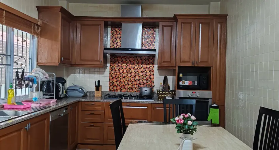 出售 4 卧室 独立屋 在 San Kamphaeng, Chiang Mai