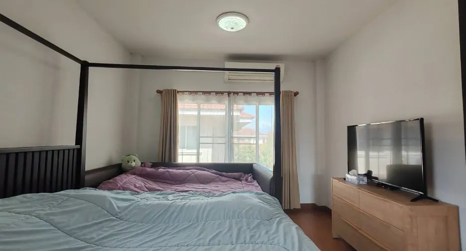出售 4 卧室 独立屋 在 San Kamphaeng, Chiang Mai
