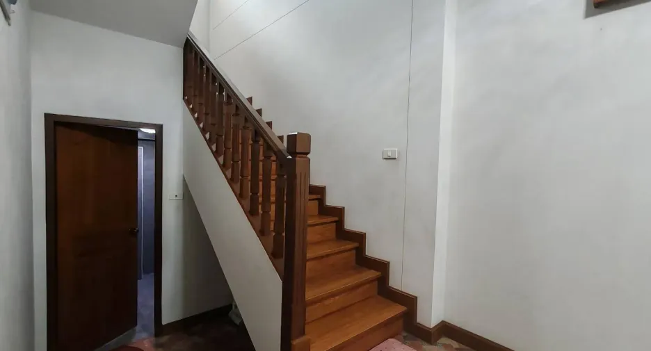 出售 4 卧室 独立屋 在 San Kamphaeng, Chiang Mai