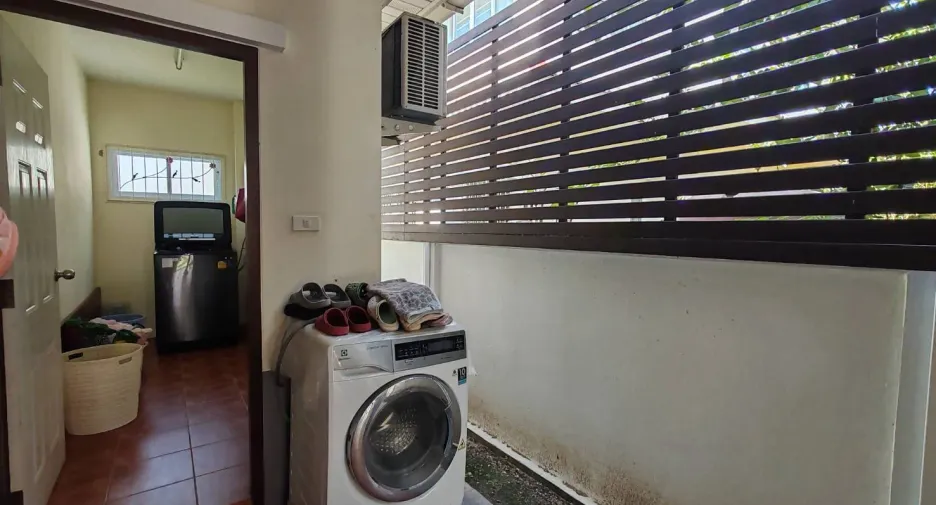 出售 4 卧室 独立屋 在 San Kamphaeng, Chiang Mai