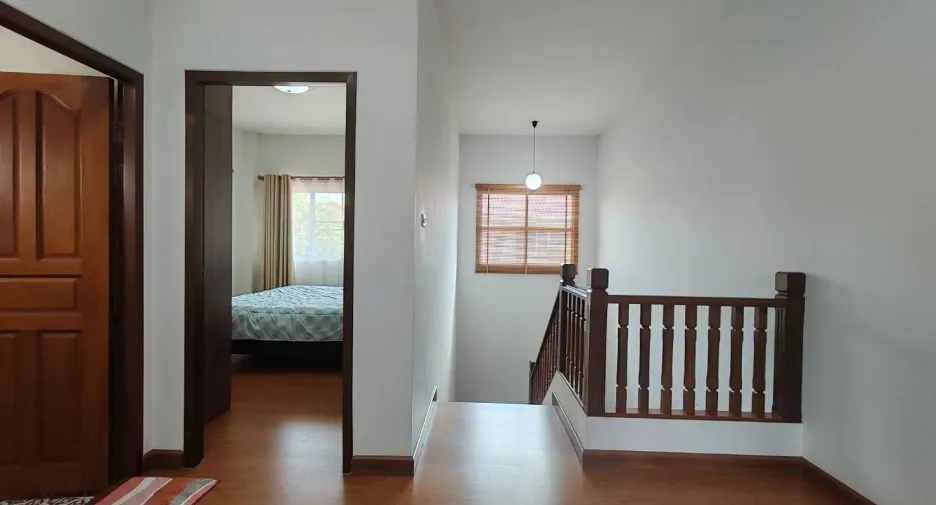 出售 4 卧室 独立屋 在 San Kamphaeng, Chiang Mai