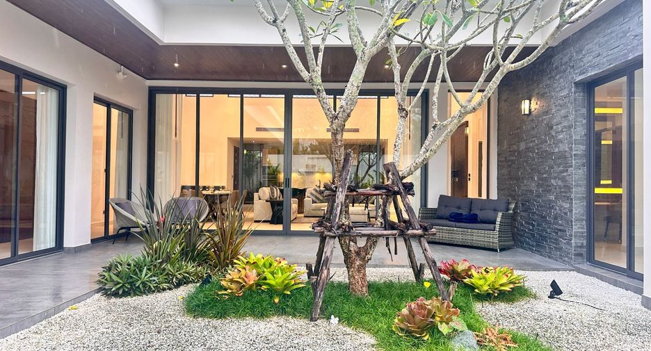 For rent 4 bedrooms villa in Thalang, Phuket