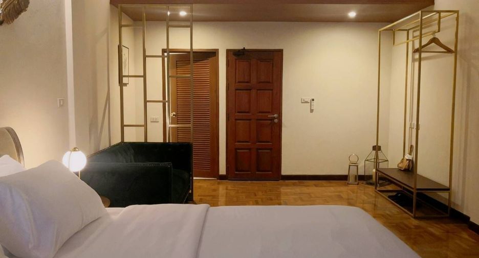 Продажа 4 спальни таунхаус в Mueang Chiang Mai, Чианг Маи