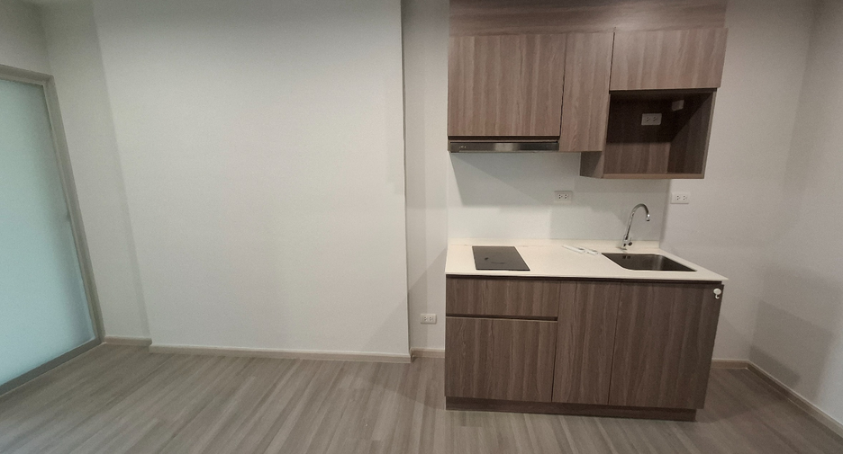 Wohnung zum Kauf mit 1 Zimmer in Bang Phlat, Bangkok
