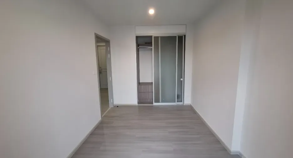 For sale 1 bed condo in Bang Phlat, Bangkok