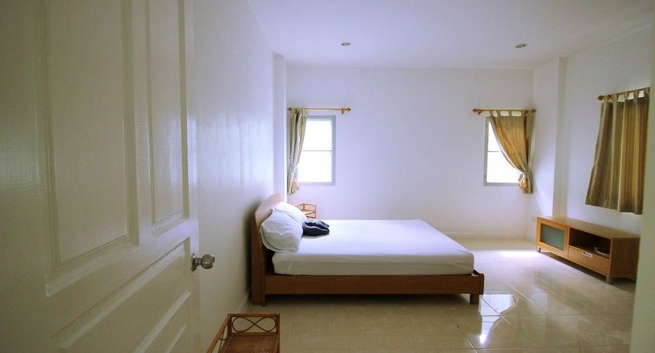 À louer 2 chambres maison à Bang Lamung, Chonburi