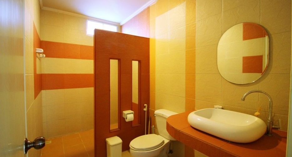 À louer 2 chambres maison à Bang Lamung, Chonburi