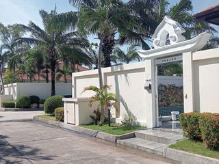 For rent 4 ベッドルーム villa in Bang Lamung, Chonburi