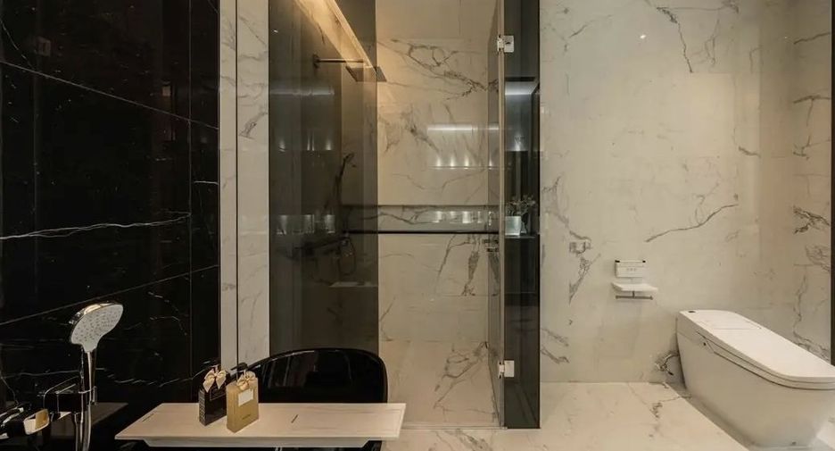 For sale and for rent 2 bedrooms condo in Watthana, Bangkok