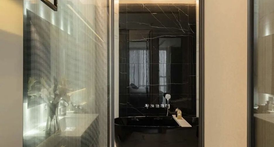 For sale and for rent 2 bedrooms condo in Watthana, Bangkok
