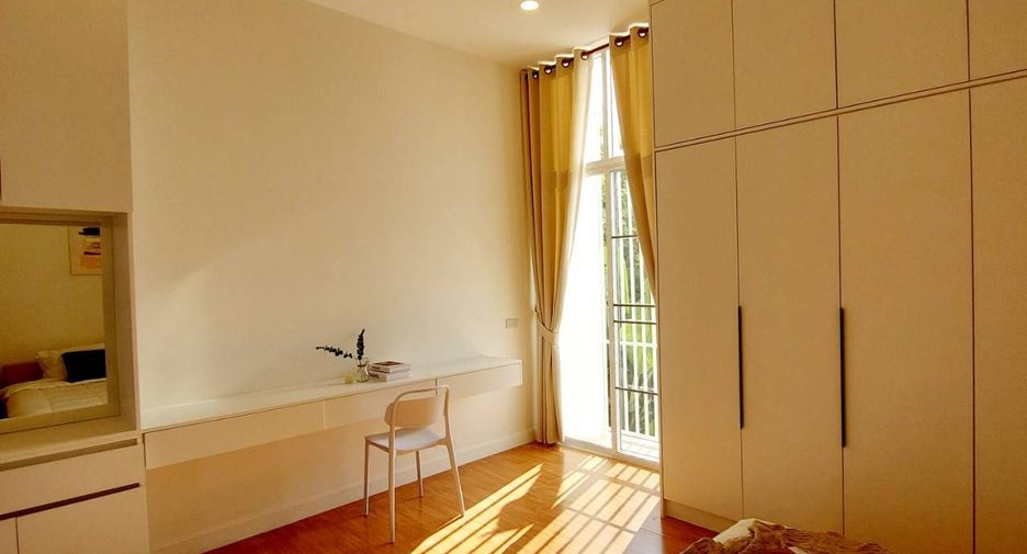 For sale 3 bedrooms house in Saraphi, Chiang Mai