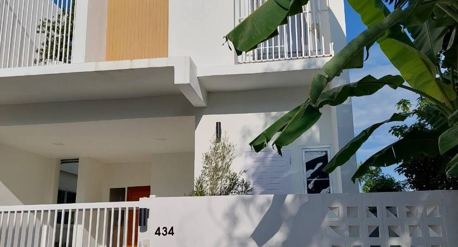 For sale 3 bedrooms house in Saraphi, Chiang Mai