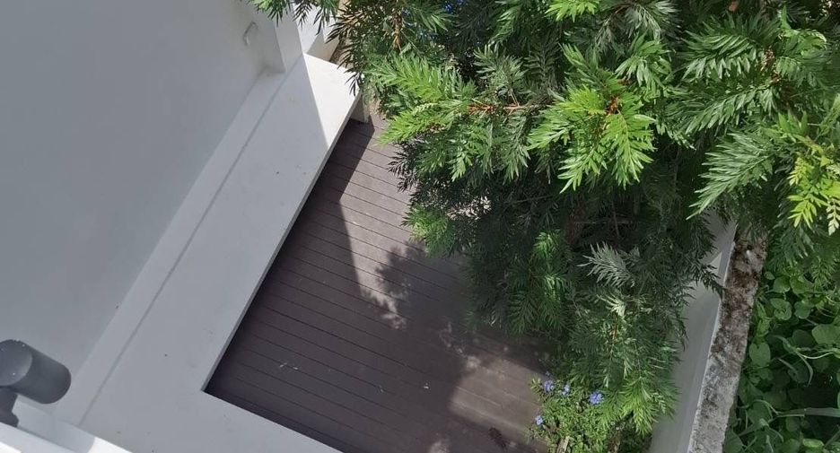 For sale 3 bedrooms house in Saraphi, Chiang Mai