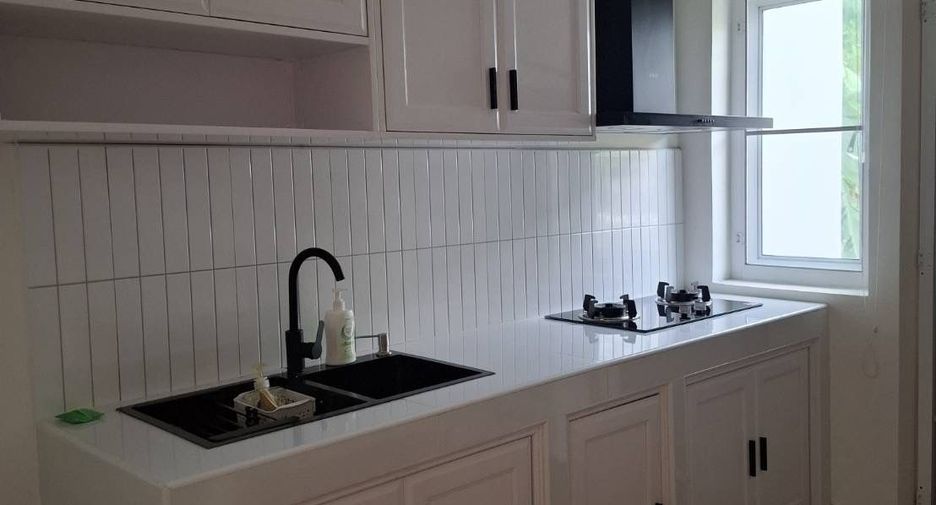 For sale 3 bedrooms house in Saraphi, Chiang Mai