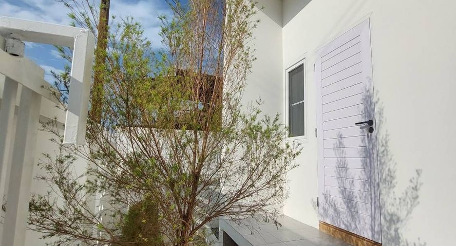 For sale 3 bedrooms house in Saraphi, Chiang Mai
