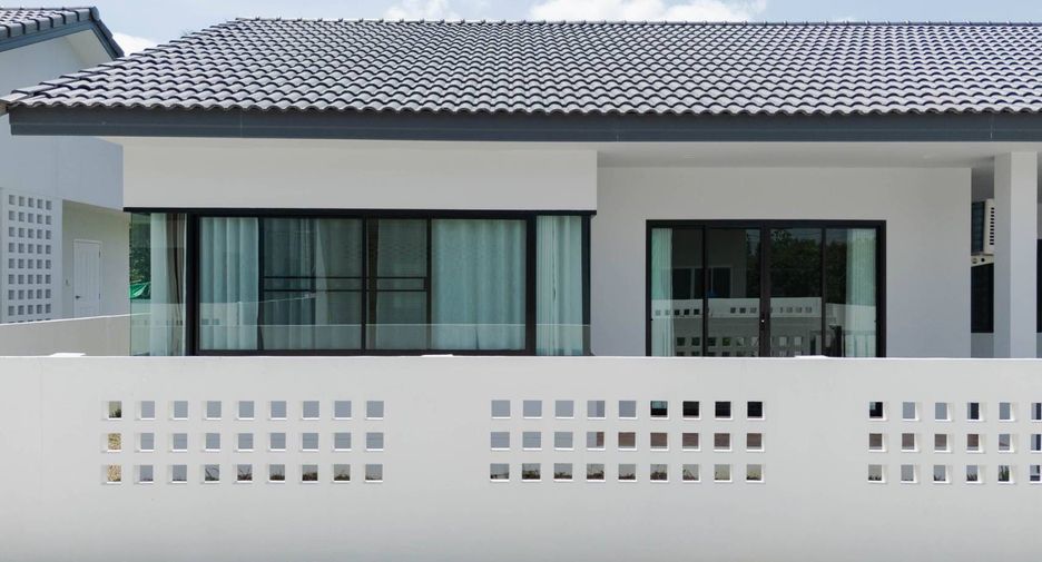For sale 3 bedrooms house in Saraphi, Chiang Mai