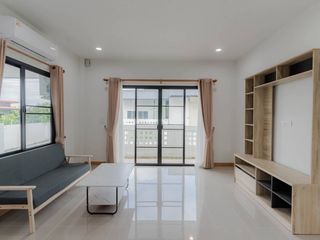 For sale 3 bedrooms house in Saraphi, Chiang Mai