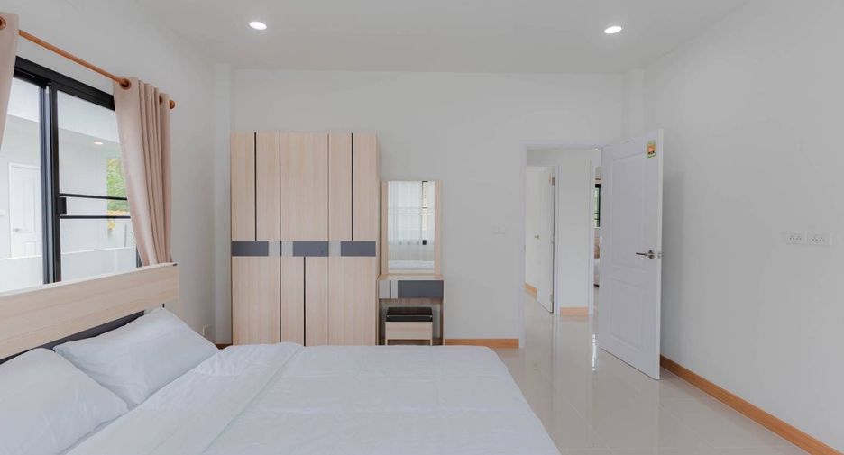 For sale 3 bedrooms house in Saraphi, Chiang Mai