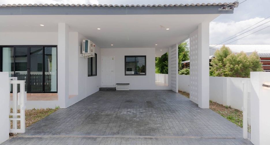 For sale 3 bedrooms house in Saraphi, Chiang Mai