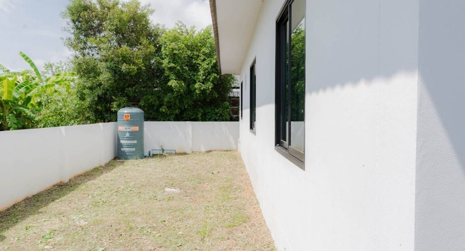 For sale 3 bedrooms house in Saraphi, Chiang Mai