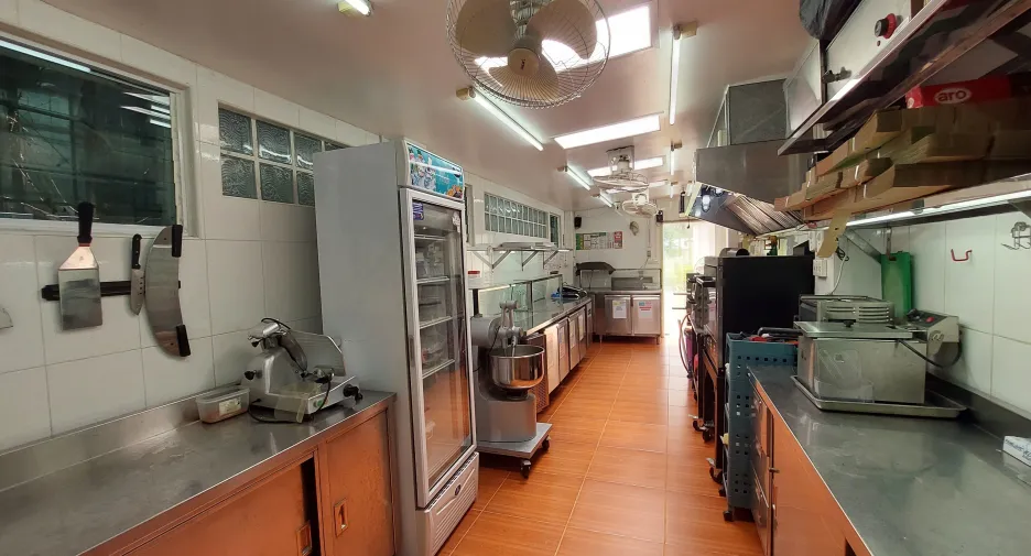 À vendre 5 chambres maison de ville à Jomtien, Pattaya
