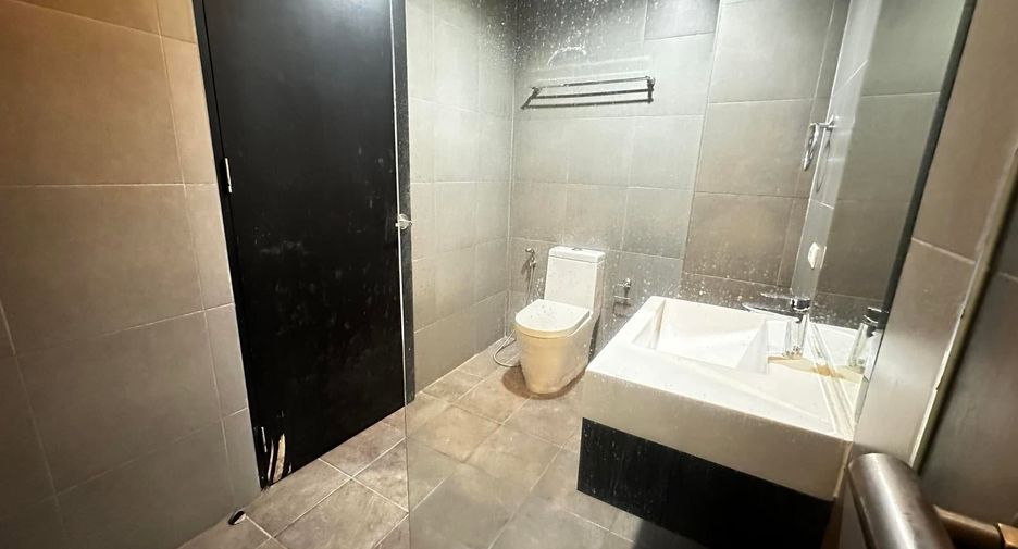 Condo en alquiler de 2 habitaciones en Bang Lamung, Chonburi