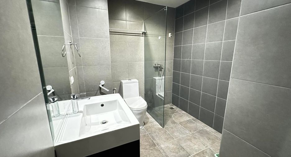 Condo en alquiler de 2 habitaciones en Bang Lamung, Chonburi