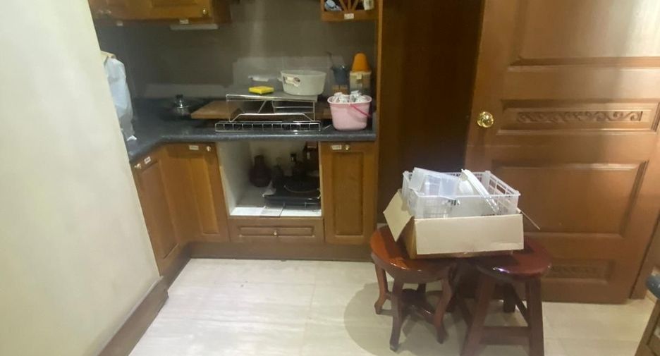 Wohnung zum Kauf mit 3 Zimmer in Khlong San, Bangkok