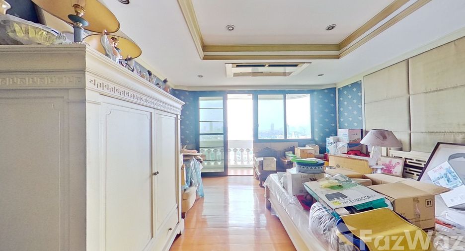 Wohnung zum Kauf mit 3 Zimmer in Khlong San, Bangkok