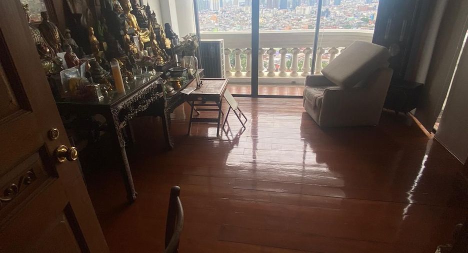 Wohnung zum Kauf mit 3 Zimmer in Khlong San, Bangkok