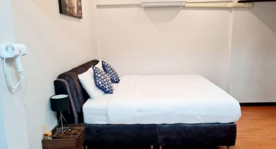 For rent 4 bedrooms house in Mueang Chiang Mai, Chiang Mai
