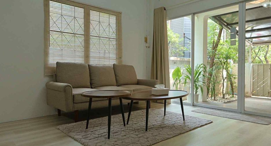 Reihenhaus zur Miete mit 2 Zimmer in Mueang Chiang Mai, Chiang Mai