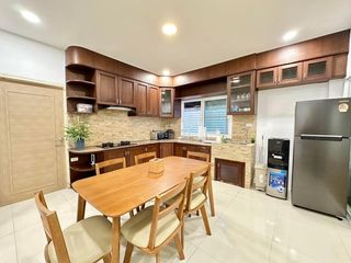 For rent 4 bedrooms villa in Mueang Chiang Mai, Chiang Mai