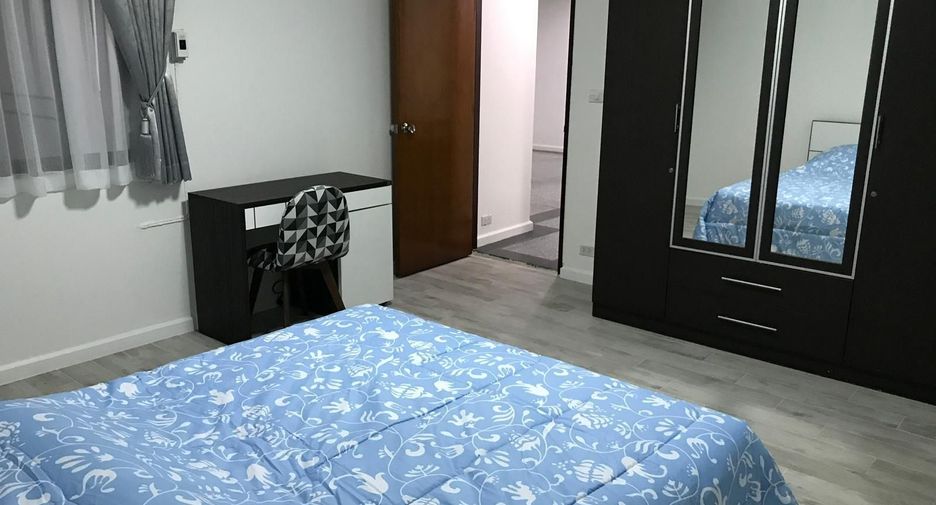 For sale and for rent 3 bedrooms condo in Watthana, Bangkok
