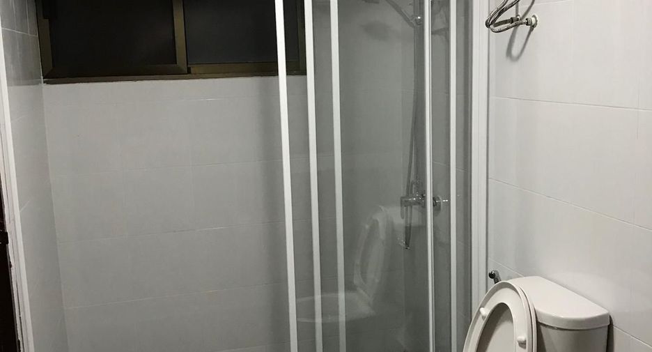 For sale and for rent 3 bedrooms condo in Watthana, Bangkok
