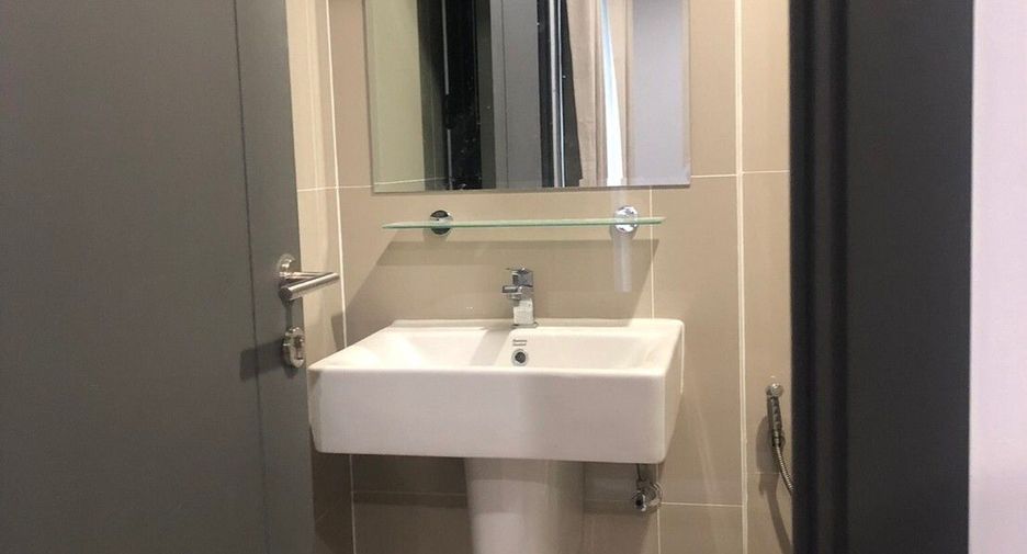 For rent 1 bed condo in Huai Khwang, Bangkok