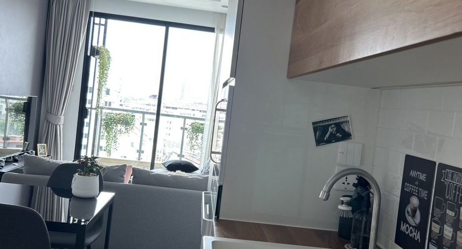 For sale 1 bed condo in Sathon, Bangkok